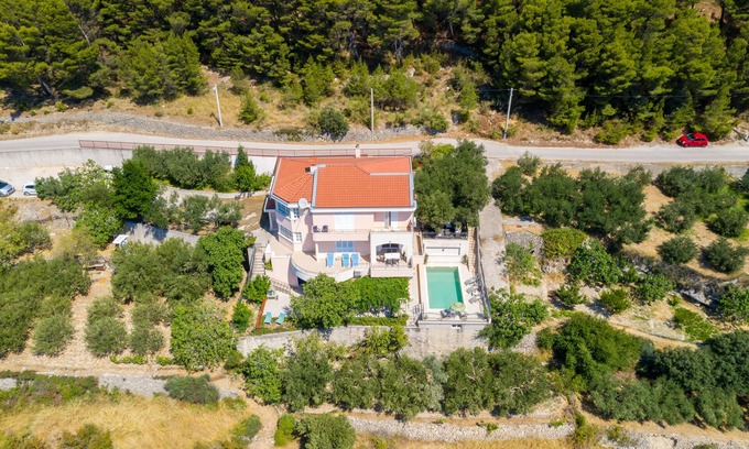 Solin Villa | Luxury vacation Villa with amazing views, pool and jacuzzi
