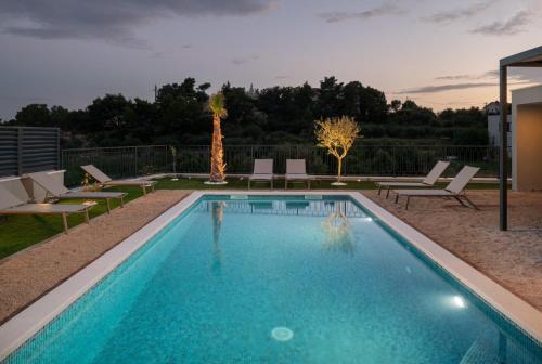 Podstrana Villa | Luxury Villa David's - two heated pool