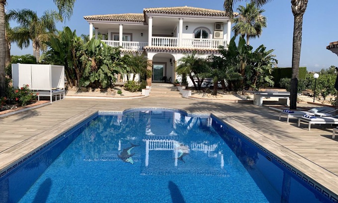 Alhaurin el Grande Villa | Luxury villa w/ stunning views in 2 acres of rural countryside - 30m from coast