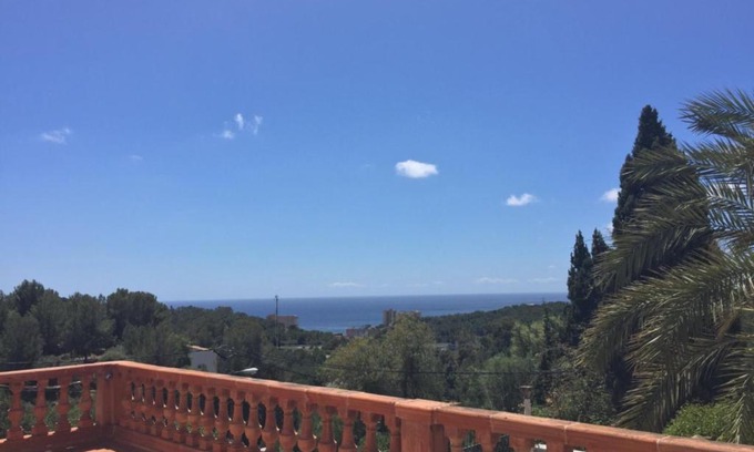 Genova Villa | Luxury Villa for 16 people with seaview, pool and bbq