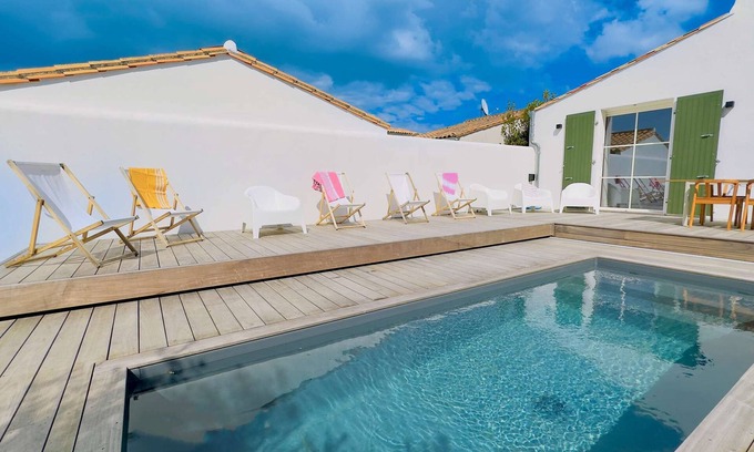 La Couarde-sur-Mer Casa | Luxury villa with swimming pool for 12 people