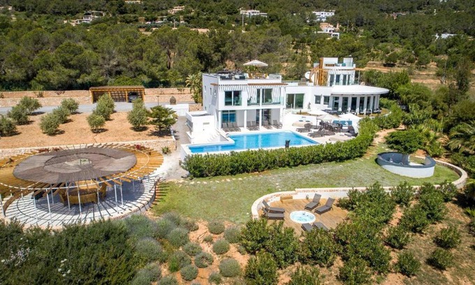 Es Cubells Villa | Luxury Villa In Es Cubells With Stunning Seaviews