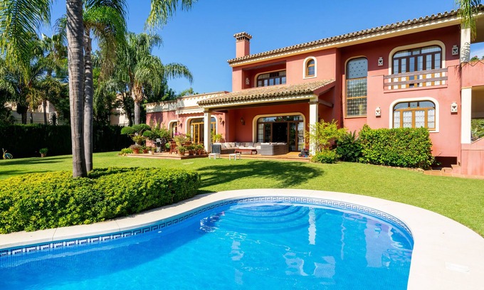 Guadalmina Casa | Villa de lujo en Marbella (Guadalmina Baja)
