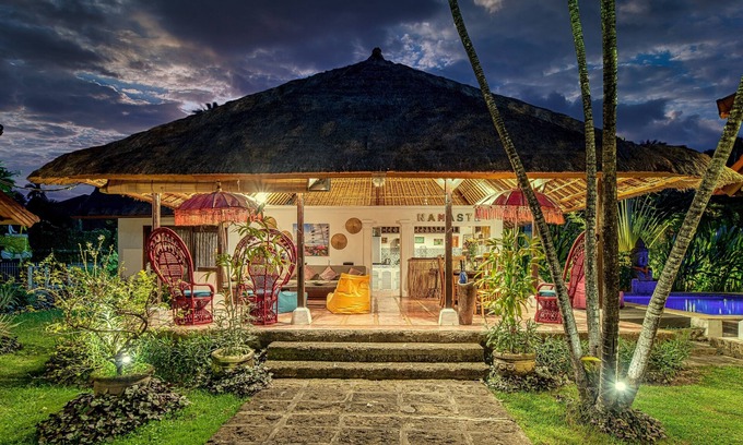 Dyanapura Villa | LUXURY Villa La plancha BEACH (200m to the Beach), Heart of Seminyak (300m)