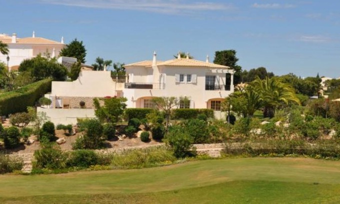 Figueira Villa | Villa de lujo con piscina privada, jardines y maravillosas vistas al mar