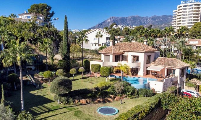 Marbella Casa | Luxury Villa Robledal