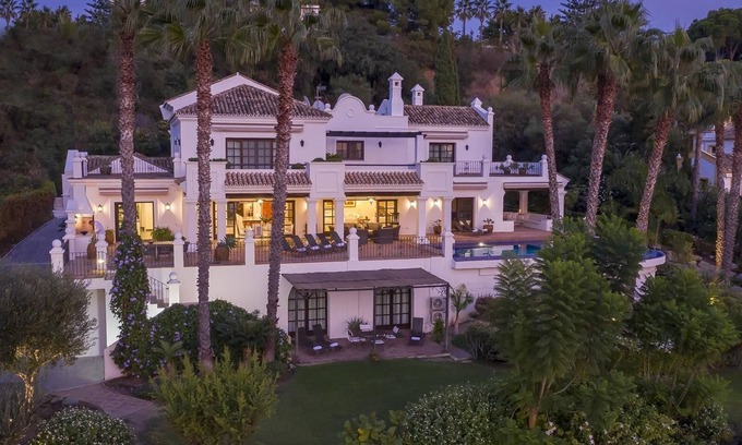 New Golden Mile Villa | "Villa Sildavia" con piscina, jardín, terraza, balcón, aire acondicionado y Wi-Fi