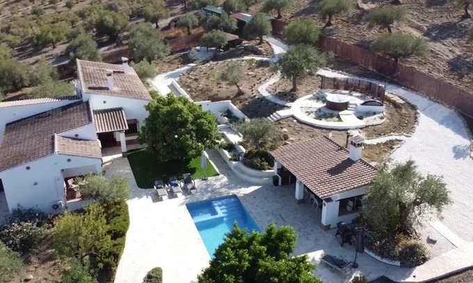 Alora Villa | Luxury villa, stunning views, pool, gym,hot tub Alora.