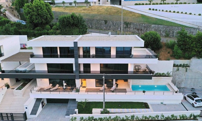 Icici Casa | Luxury villa White Rhapsody 1 with heated pool and private parking in Istria