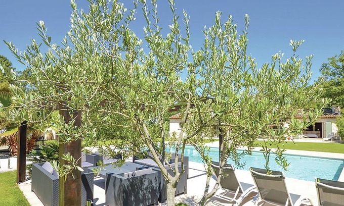Le Muy Casa | Chalet de lujo con jacuzzi climatizado y jardín