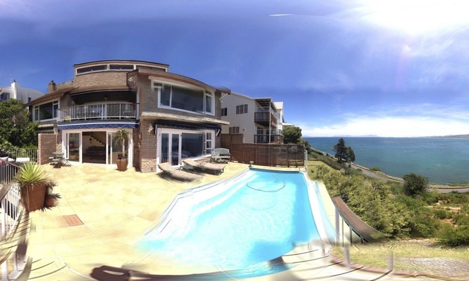 Mountainside Casa | Villa de lujo con magníficas vistas situado en la prestigiosa calle en la Bahía de Gordon