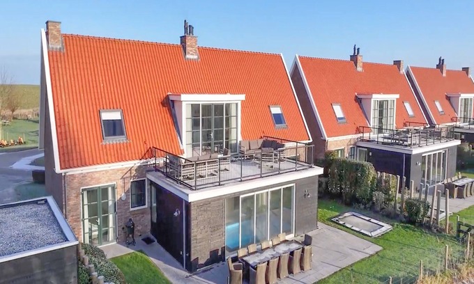 Colijnsplaat Casa | Luxury villa with a pool, sauna and near the sea