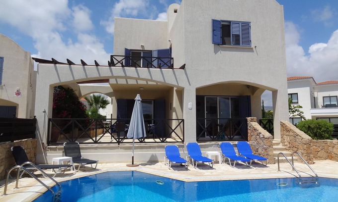 Chlorakas Villa | Villa de lujo con piscina privada e impresionantes vistas al Mediterráneo