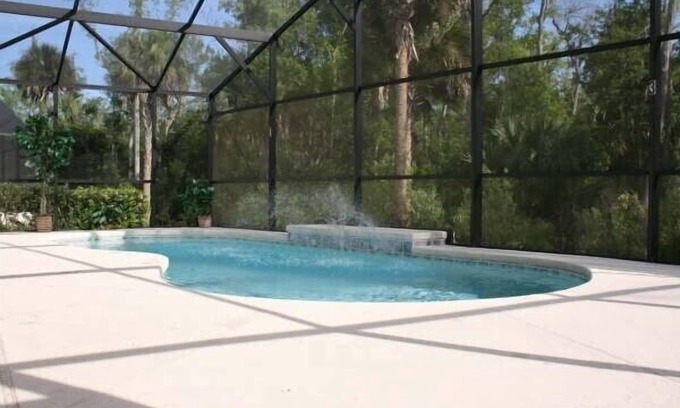 Cumbrian Lakes Villa | Lujo 4 cama villa con piscina, a 15 minutos de DisneyWorld