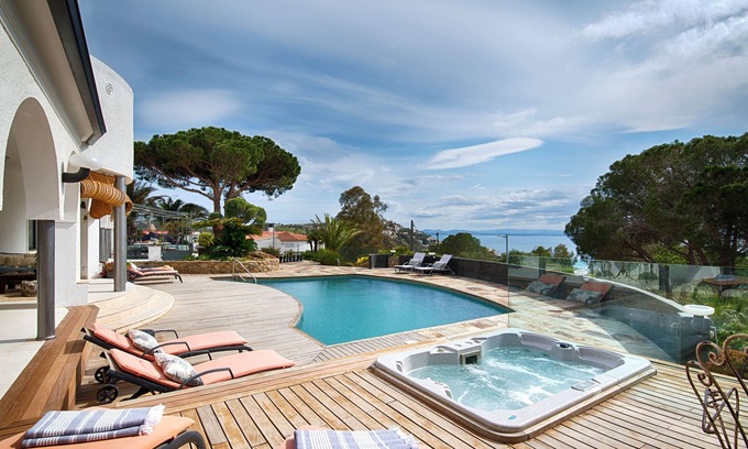 Roses Town Center Villa | ¡Casa del Sol naciente! Villa de lujo, garanteed factor sorpresa!