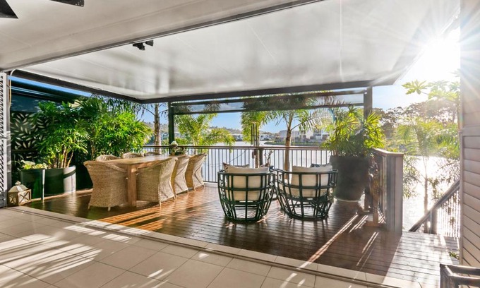Maroochydore Casa | Luxury Waterfront Living In the heart of Sunshine Coast.