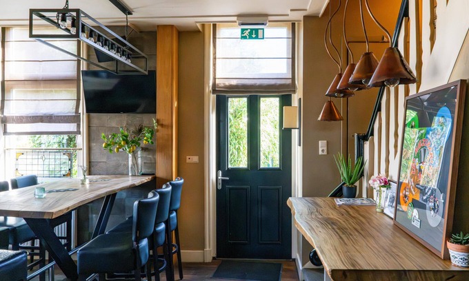 Reutum Apartamento | Spacious luxury apartment with rural views