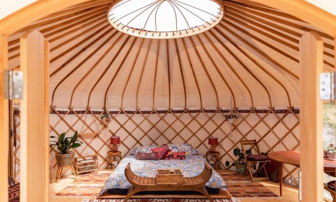 Adventure Bay Otro | Luxury yurt glamping at Littlegrove