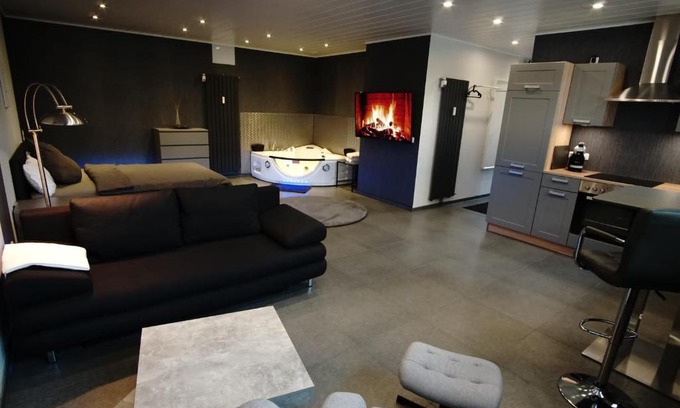 Uebach-Palenberg Apartamento | Luxus-Appartement
