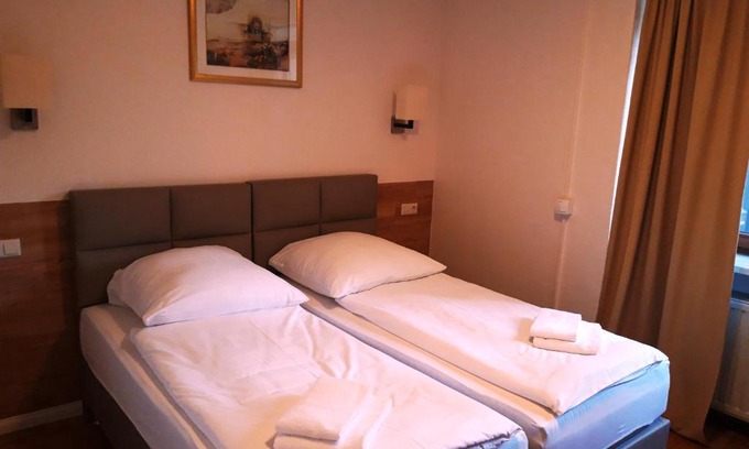 Tiergarten Apartamento | LV Rooms & Apartments am Lützowplatz