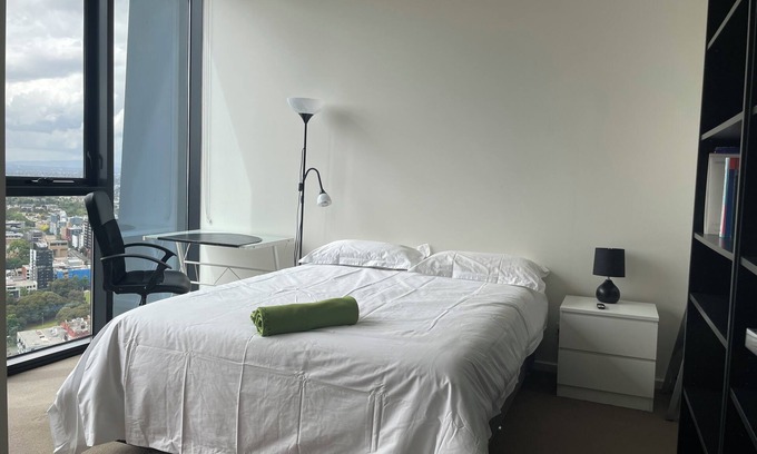 Carlton South Apartamento | Lvl41: 90sqm Apt next to iconic market