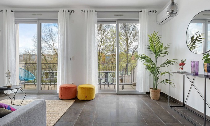 6th Arrondissement Apartamento | Lyon Cite-La suite Passerelle avec balcon-Caluire