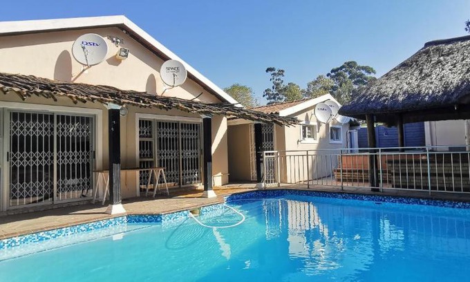 Ethekwini Casa | Lytton Cresent B&B