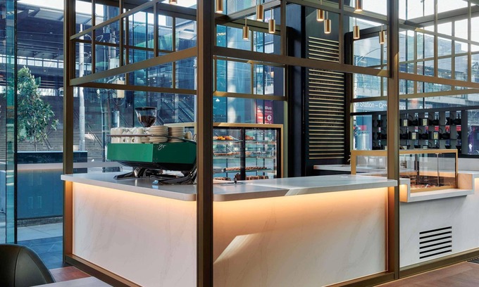 Melbourne Central Business District Hotel | Mövenpick Hotel Melbourne On Spencer