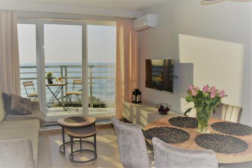 Dziwnowek Apartamento | M&M Apartament Dziwnówek nr 646 z widokiem na morze