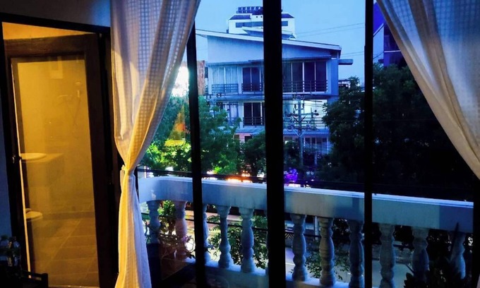Suan Luang Cama Y Desayuno | m.stay
