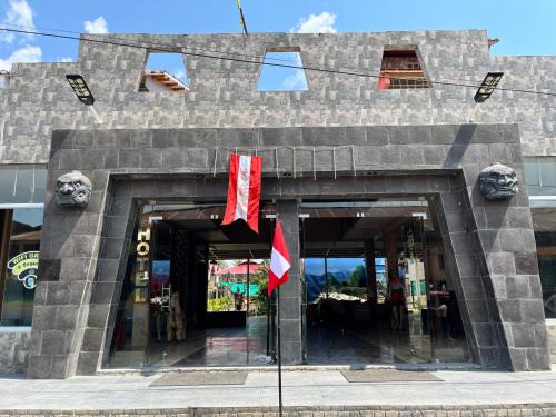 Yavari Hotel | Machu Picchu Selva Hotel
