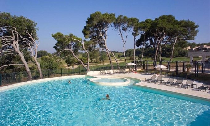 Saumane-de-Vaucluse Apartamento | Madame Vacances Résidence Provence Country Club