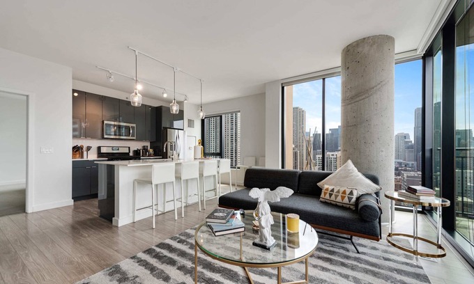 Near North Side Apartamento | Prestigious Apartment 2Bd @Aurelien Full Amenities
