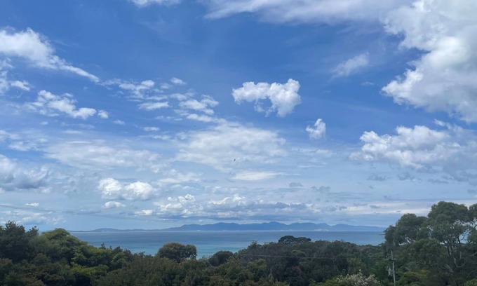 South Gippsland Shire Casa | 'Eye Of The Sea' ofrece magníficas vistas panorámicas de la bahía de Waratah, el promontorio Wilsons, las islas al sur del estrecho de Prom y Bass.