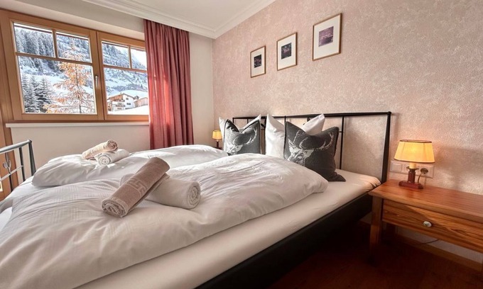 Warth Cama Y Desayuno | Magic Mountain - House Wallis