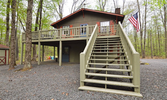 Locust Lake Village Cabina | The Williwaw in the Woods