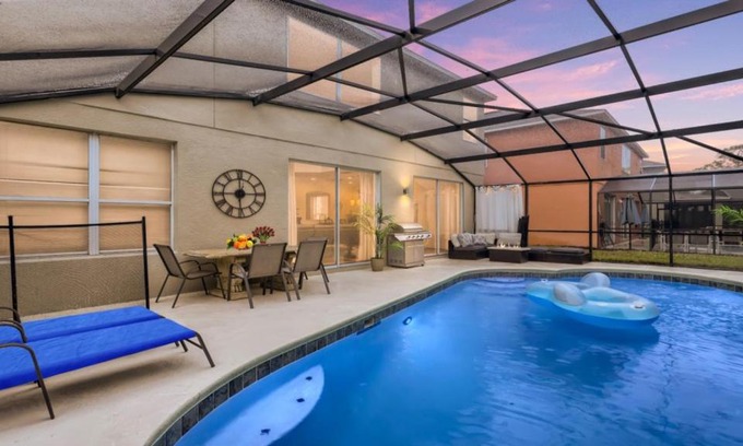 Kissimmee Casa | Magical 7BR Resort Pool Home Near Disney & Orlando Attractions