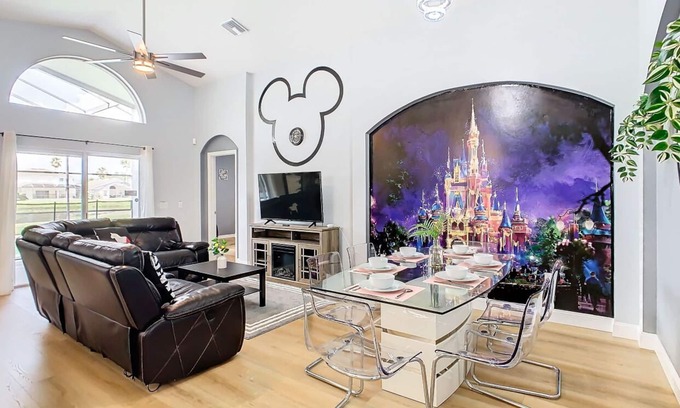 Kissimmee Casa | Magical Disney Themed Home with Pool
