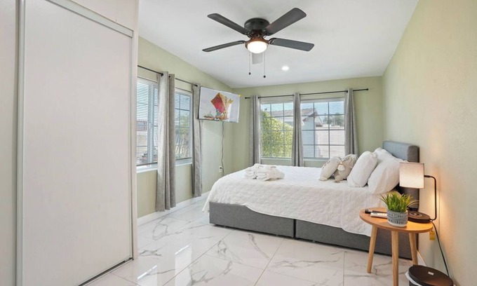 Southwest Anaheim Casa | Magical Hideaway: Cozy 5-Bedroom Home near Disney!