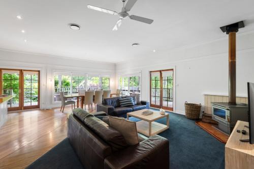 Lucaston Casa | Magical Lucindale - Gorgeous 4 Bedroom House