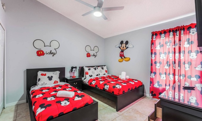 Windsor Palms Casa | Magical Oasis 5BR Near Disney