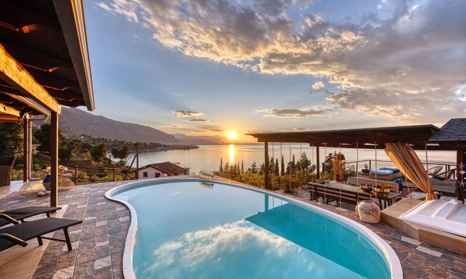 Kamena Vourla Apartamento | Magical view, Villa Asproneri, Kamena Vourla