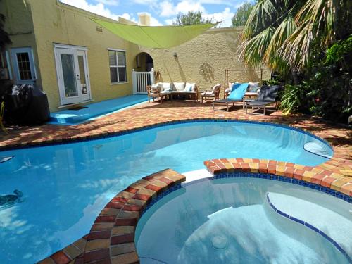 Palm Beach - West Palm Beach Casa | Magical villa -Private pool-spa & garden
