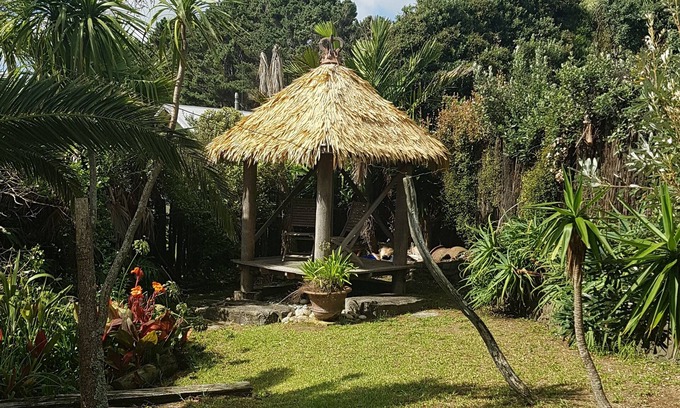 Te Henga Casa | Retiro mágico de la costa oeste