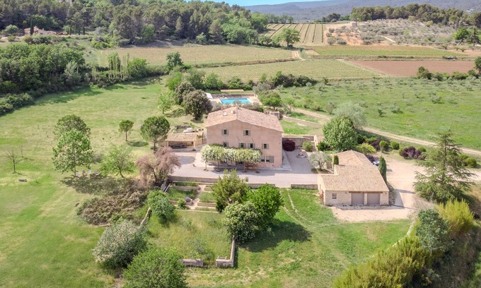 Saint-Saturnin-les-Apt Otro | Magnifique Bastide de 8 Chambres, Piscine Chauffée, Gym, vue Imprenable