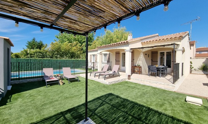St.-Remy-de-Provence Villa | Magnificent villa with heated swimming pool 7 minutes from the city center