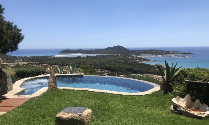 Campulongu Casa | Magnífica villa con impresionantes vistas al mar, piscina panorámica, jardín y WI-FI.