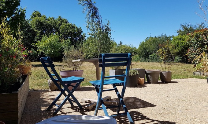 Reze Apartamento | Magnificent 48 M² With Garden