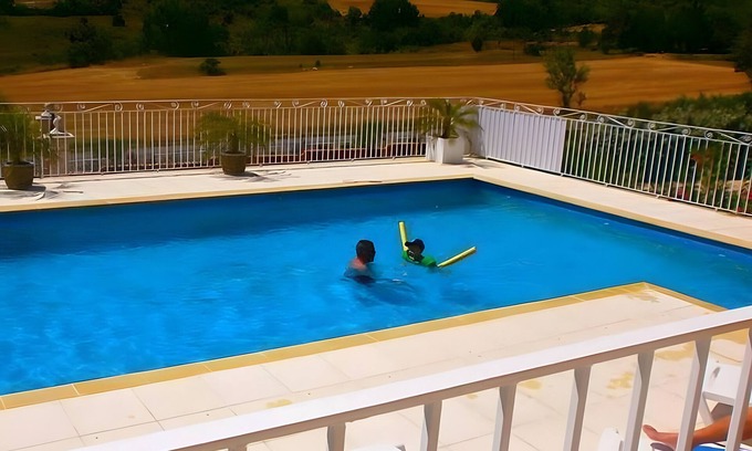 Lagorce Cabaña | Magnificent Accommodation in Southern Ardèche with Peaks