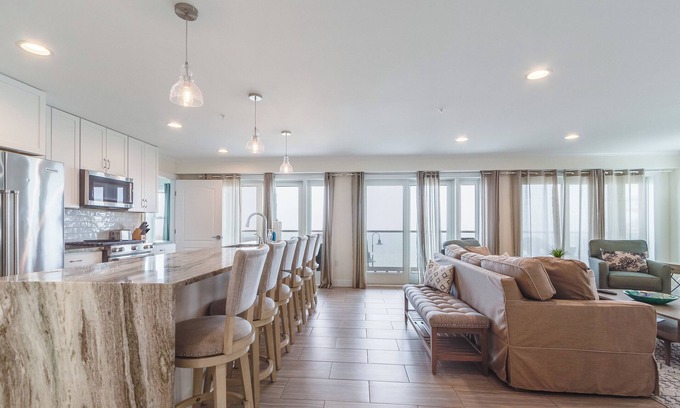 Dewey Beach Condominio | Magnificent Bayfront Condo at Residences at Lighthouse Cove